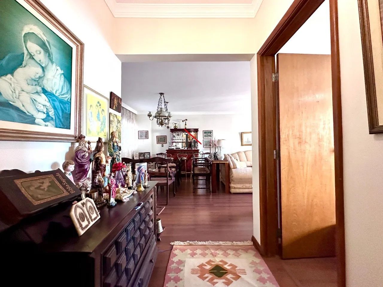 Apartamento no Centro com 228m², 4 quartos, 2 suítes e escritório - Foto 2