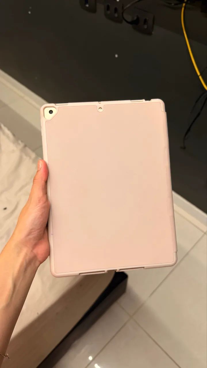 iPad 8ª Geração 32GB Wi-Fi - Excelente Estado + Capa + Caneta - Foto 3