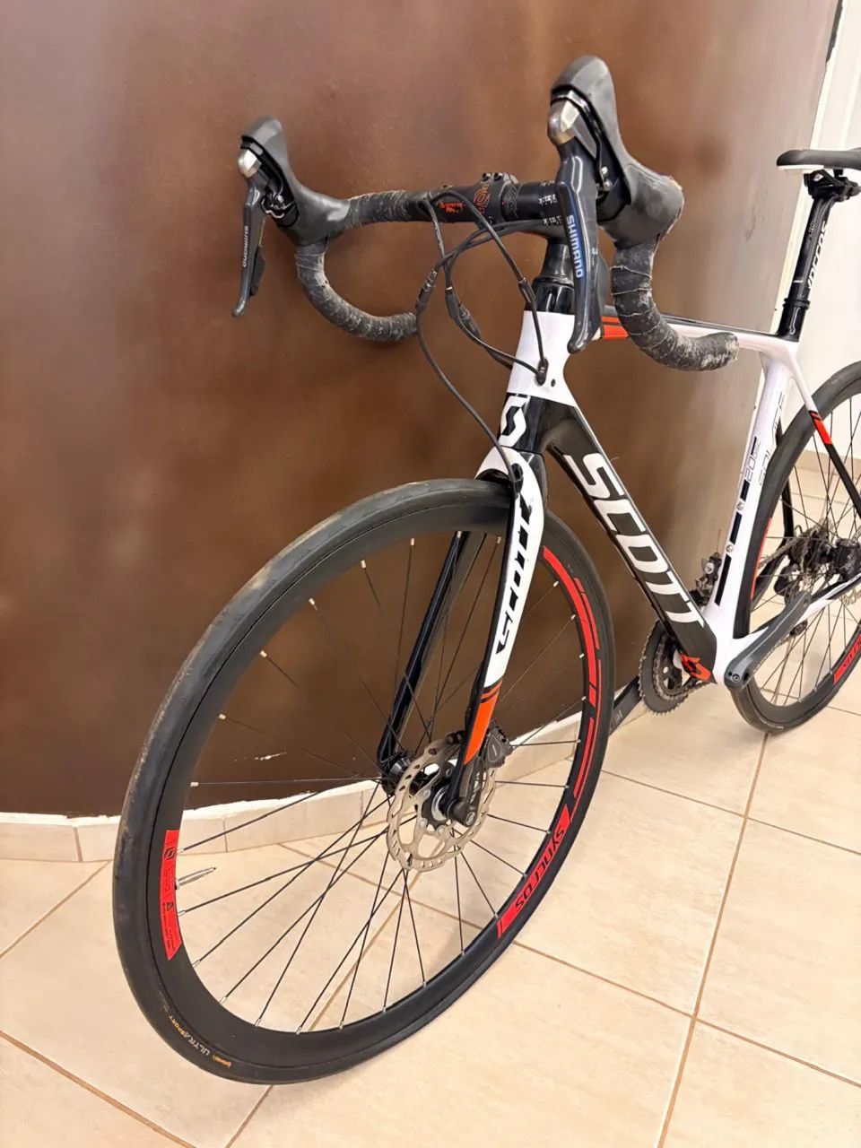 Bike estrada - Scott Solace 20 - performance e conforto  - Foto 3