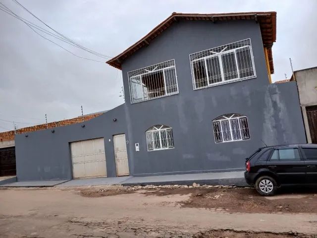 Vendo Casa Ampla e Confortável