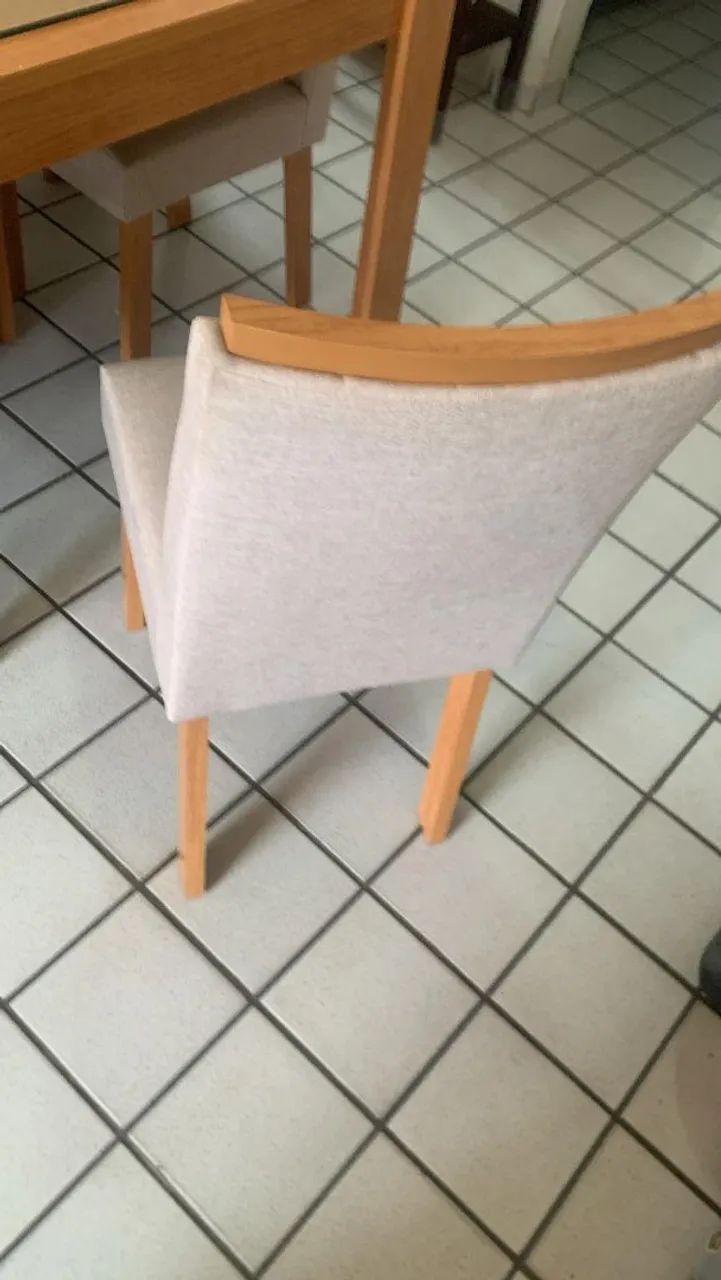 Mesa com 6 cadeiras + vidro de mesa para 6 cadeiras  - Foto 4