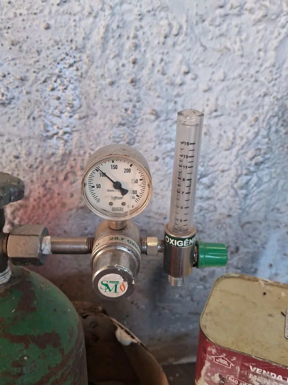 Registro de oxigênio pequeno completo com a garrafa 