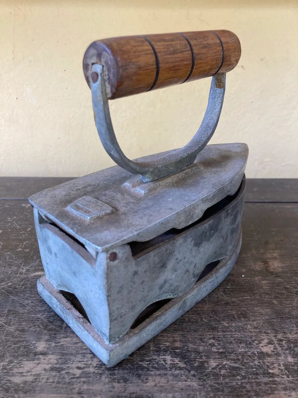 Ferro antigo à brasa, em alumínio - Foto 2