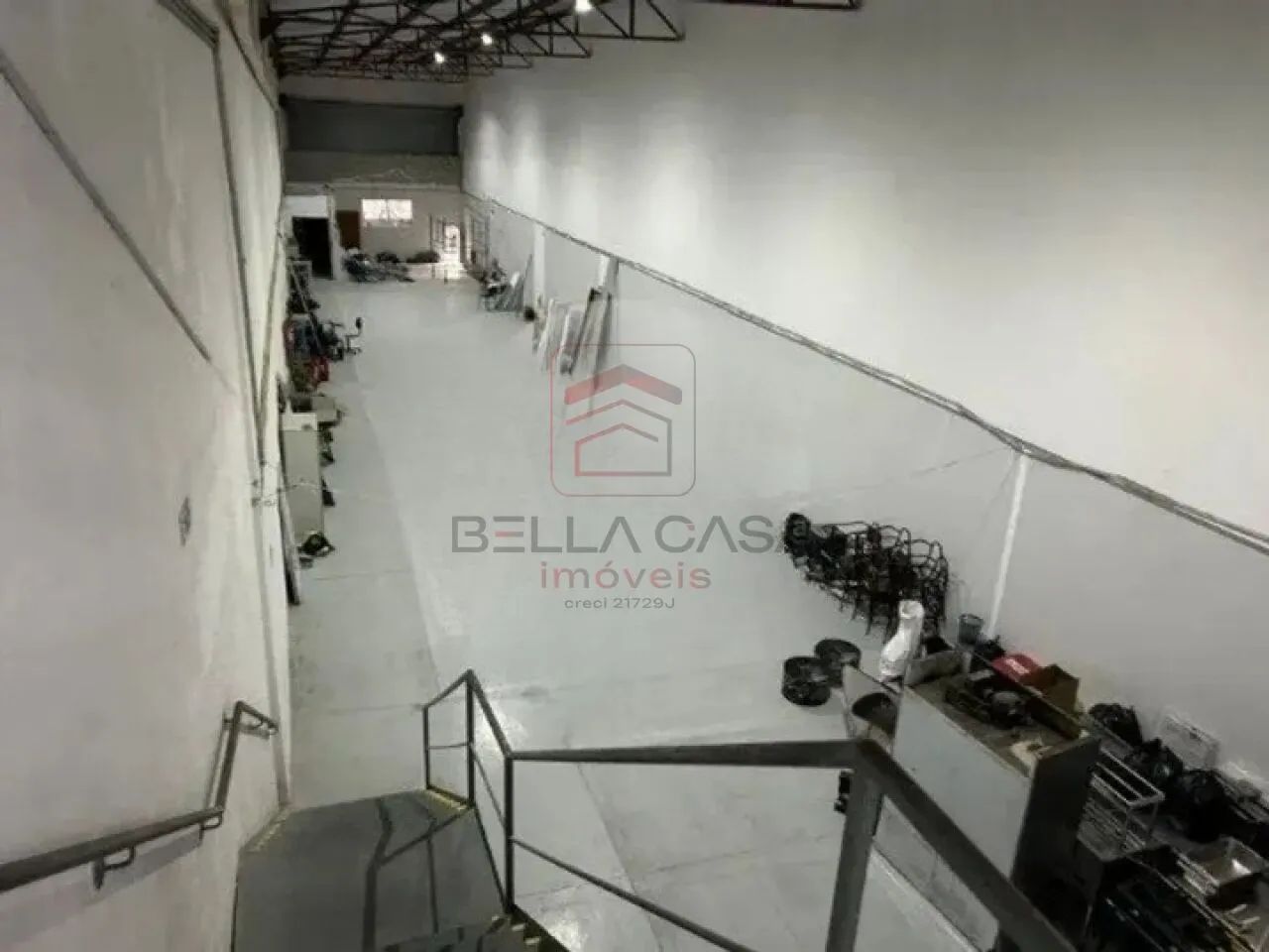 Galpao Bras 600m2 de area construida escritorios vestiarios e estacionamento - Foto 2