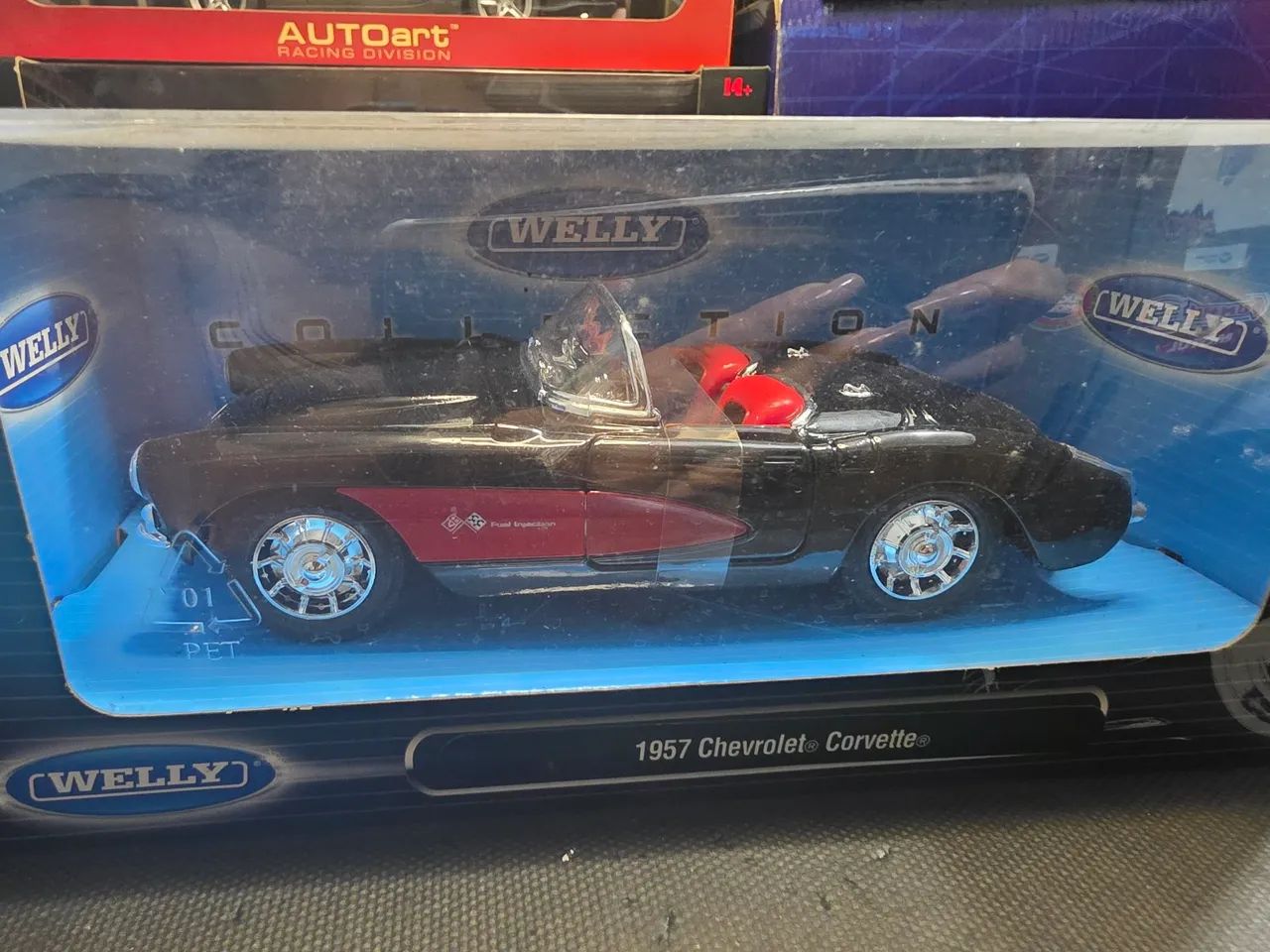 Miniatura 1:24 1957 Chevrolet Corvette