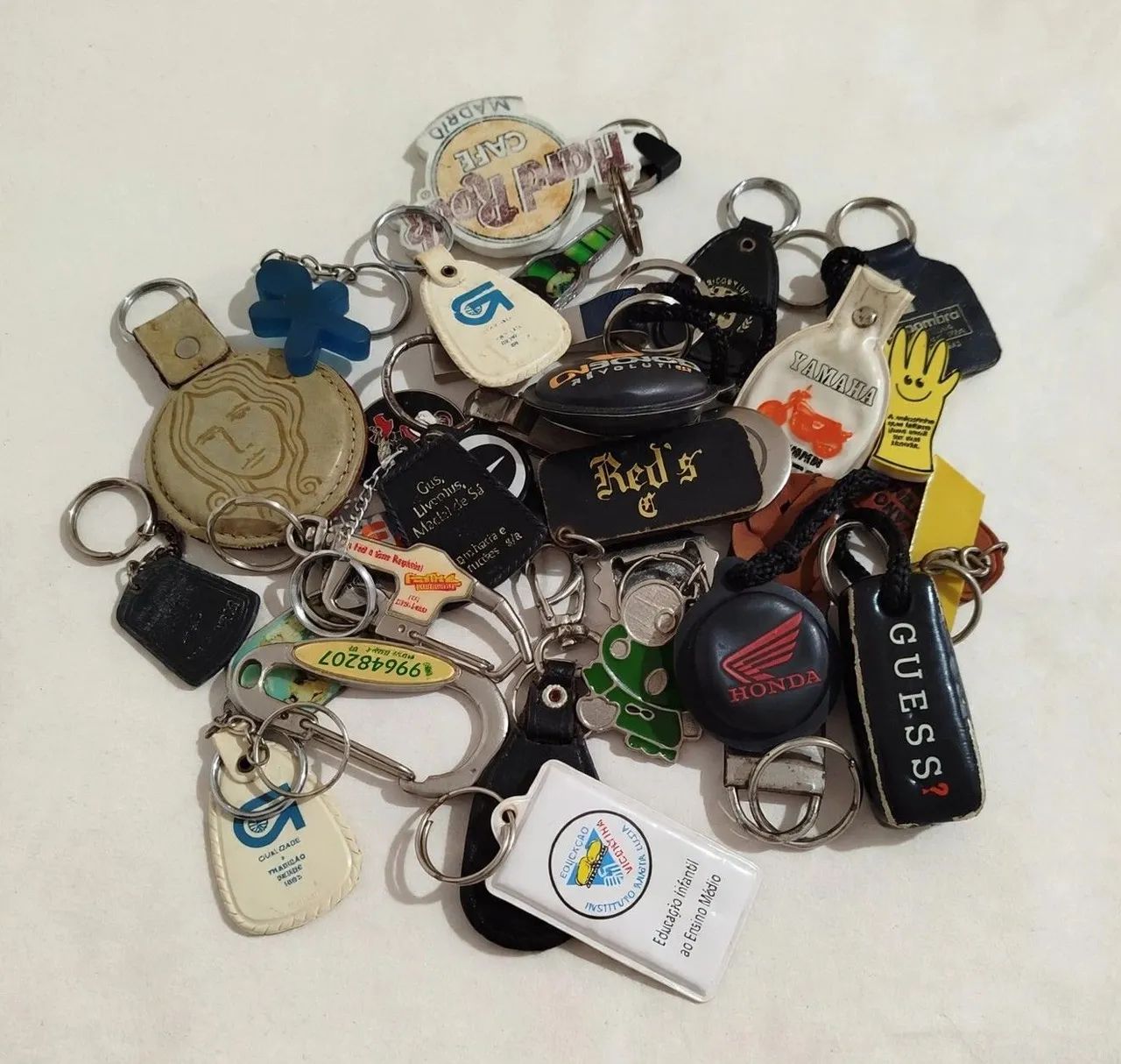 Lote de chaveiros antigos