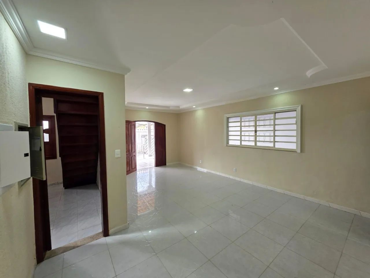 VENDO casa no HILÉIA - 05 quartos sendo 3 suítes 