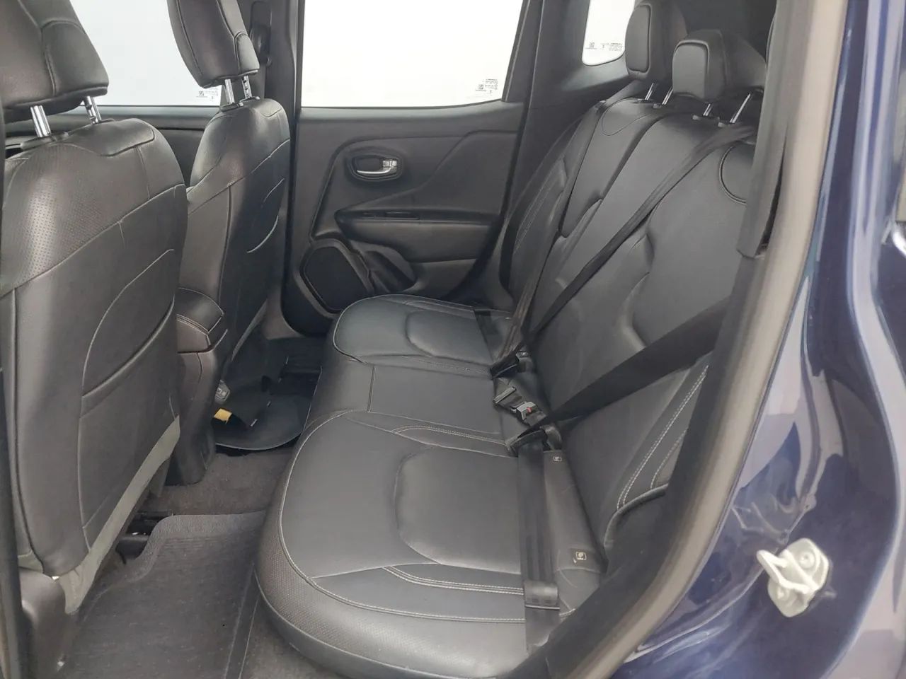 Jeep Renegade Long. T270 1.3 TB 4x2 Flex Aut., foto 18 de 18