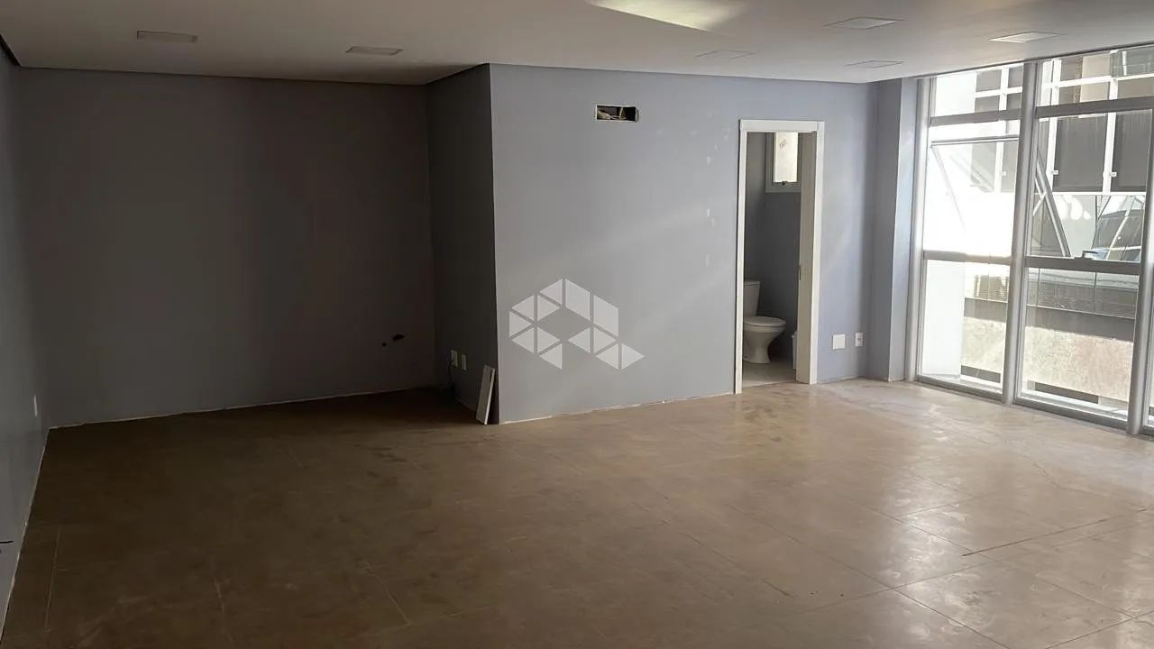 Sala comercial a venda no centro de Garibaldi - Foto 4