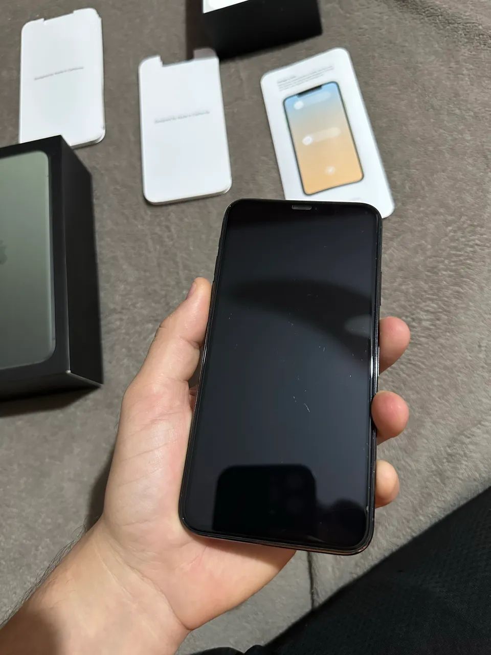 IPhone 11 Pro Max 64GB - Foto 2
