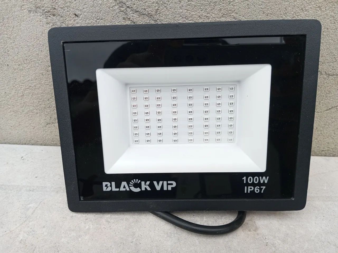 REFLETOR LED AZUL 100W BLACK VIP LUIZ AZUL  - Foto 3