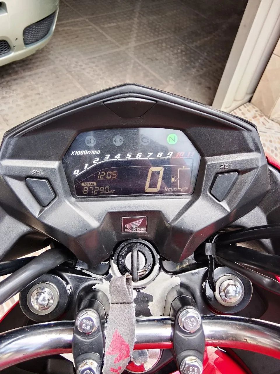 Titan 160