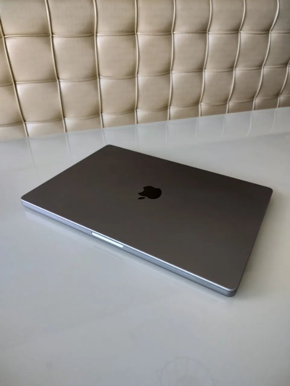 Apple MacBook Pro 16.2