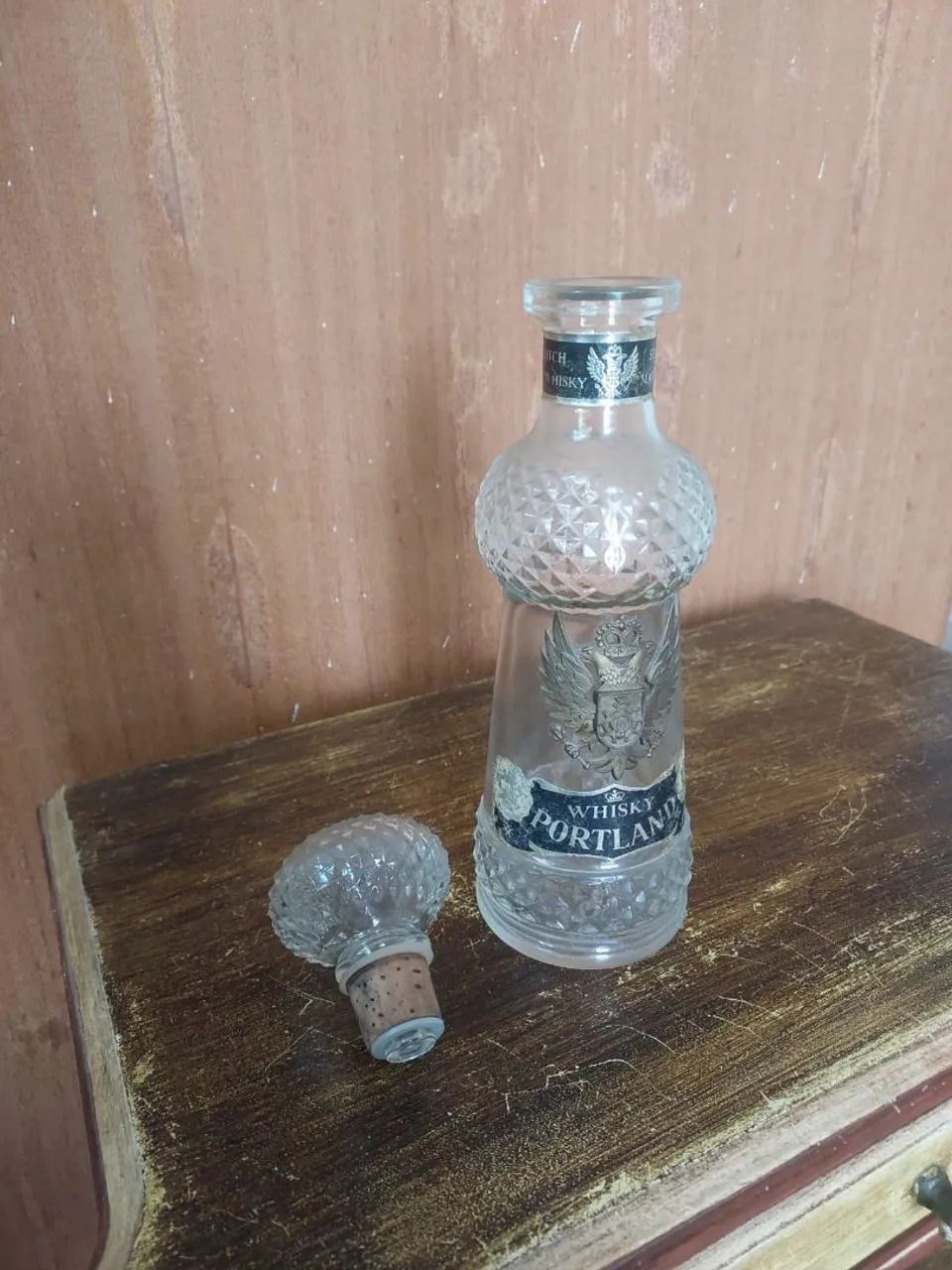 Garrafa anos 60 vidro lapidado - Foto 2