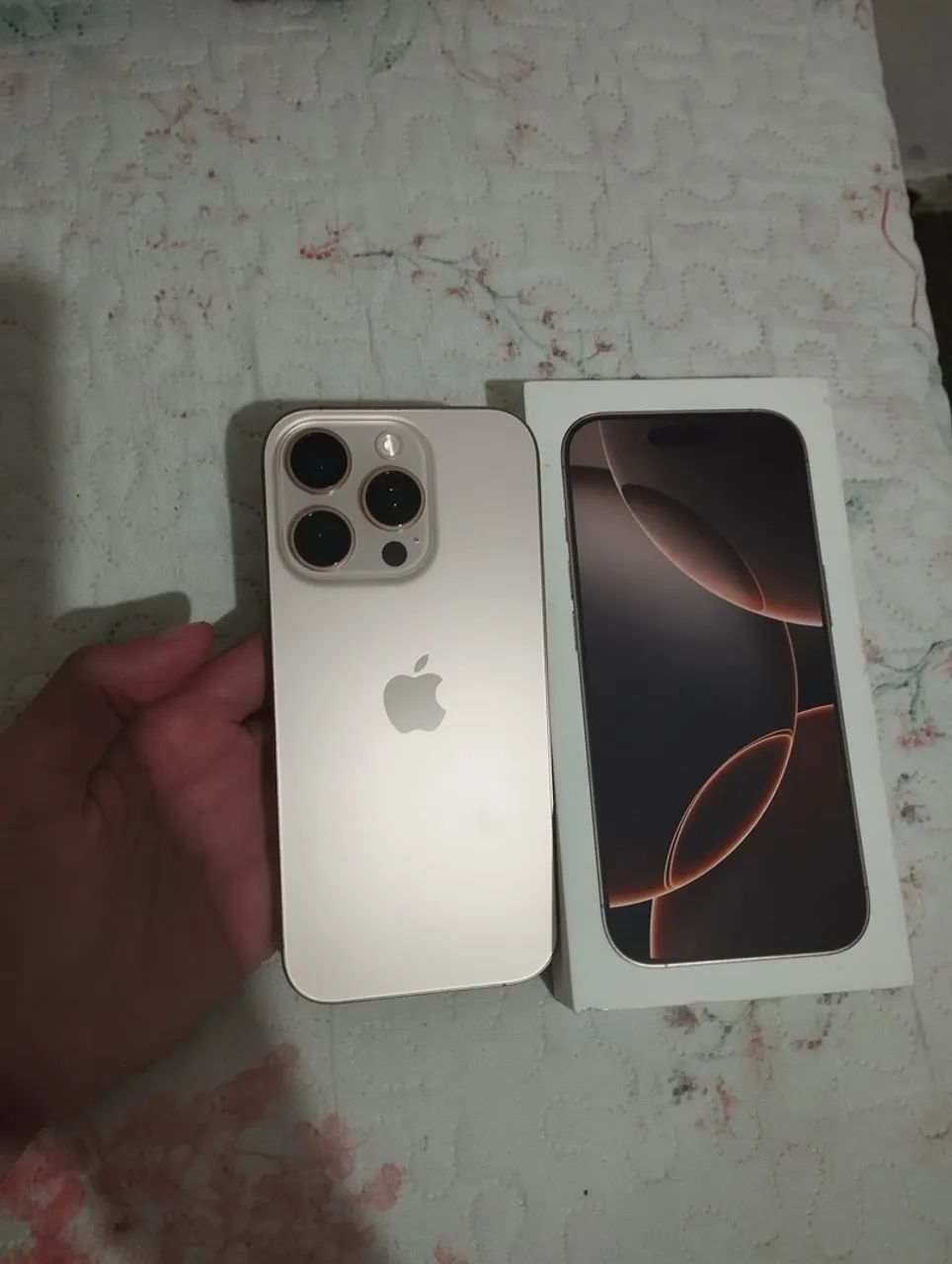 iPhone 16 pro - Foto 2