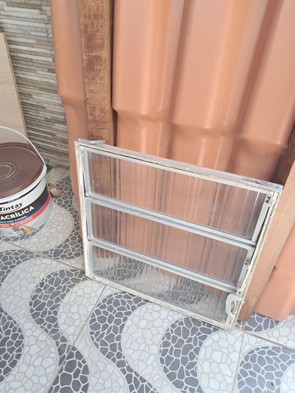 Vendo basculante 50x50  