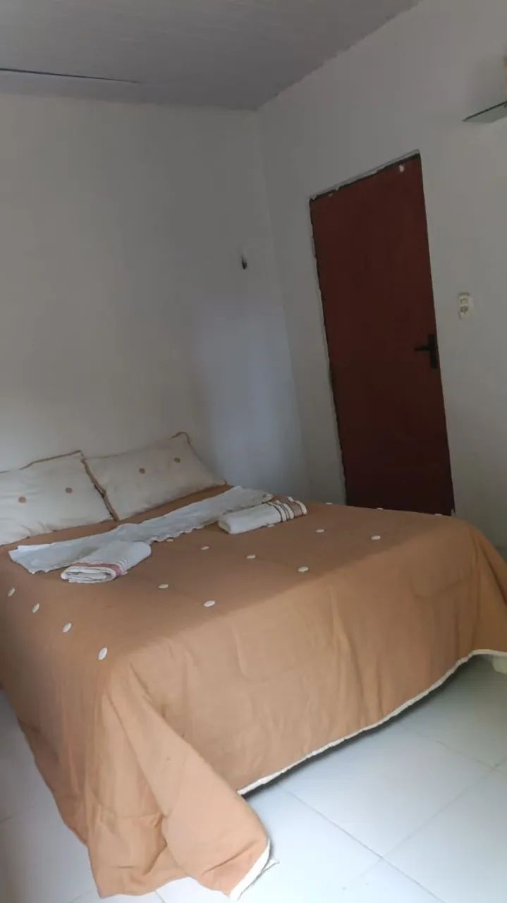 Quarto com banheiro pra alugar 