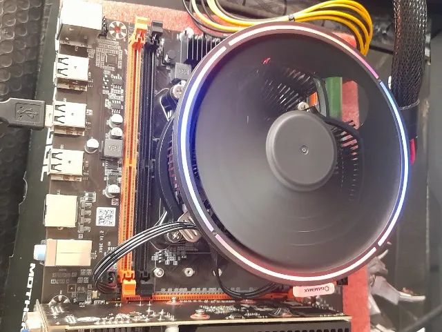 Kit Xeon Placa-mãe + Processador Intel Xeon E5 2650 V3 - Foto 4