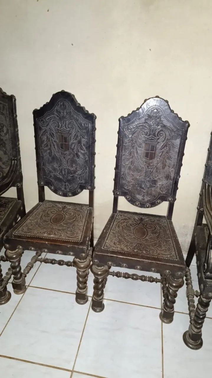 Cadeiras de estilo colonial português século XIX