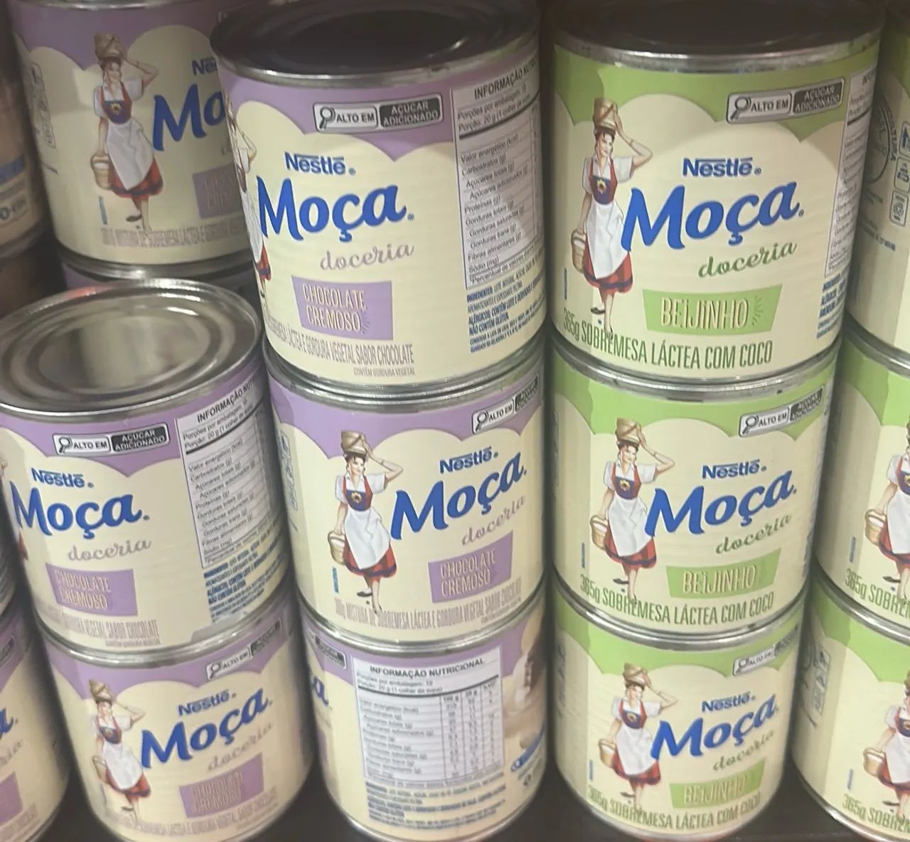 Queima de estoque Moça Fiesta 