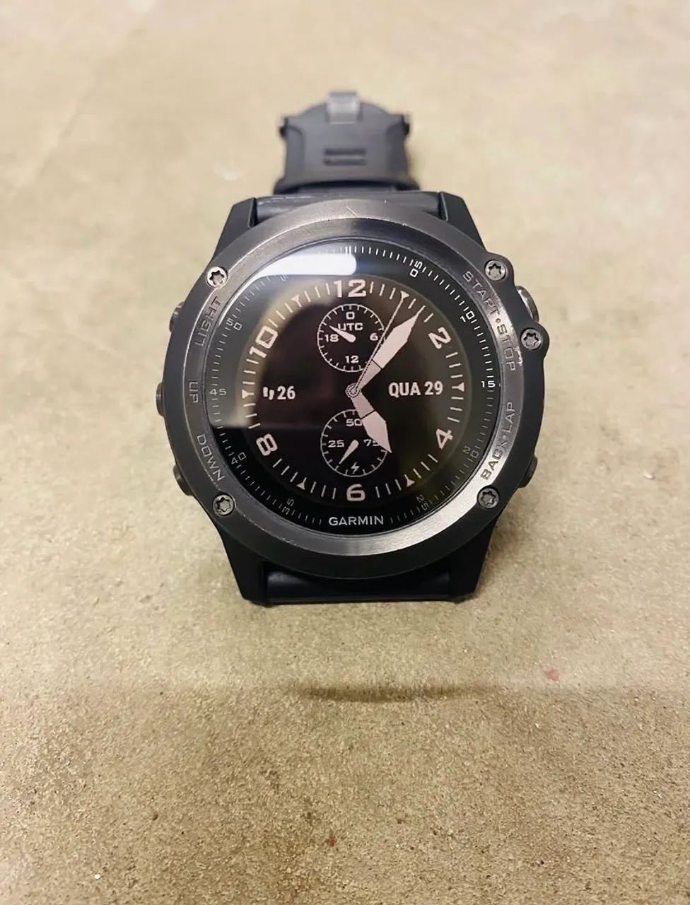 GARMIN modelo Sapphire HR  