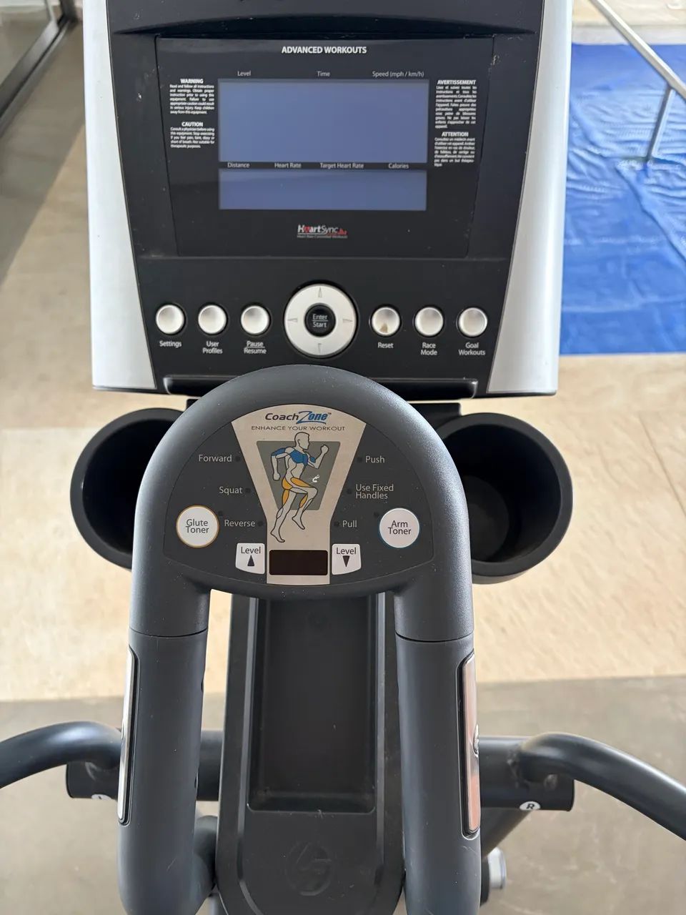 Aparelho elíptico LIFE FITNESS
