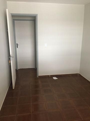 Vendo sobrado na QS 07 com ótima localização, aceitamos financiamento bancário - Foto 6