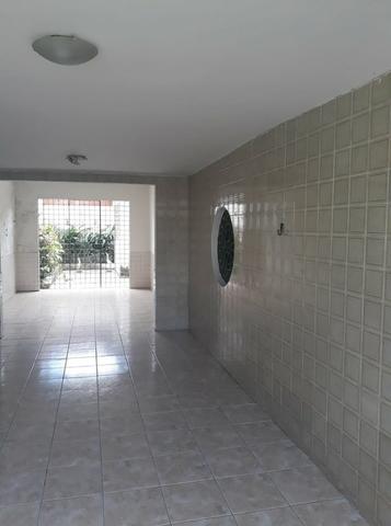 Belíssima Casa Duplex Reformada 3 Qtos/ 3 Vagas/ a 5 Minutos De Boa Viagem No Ipsep - Foto 3