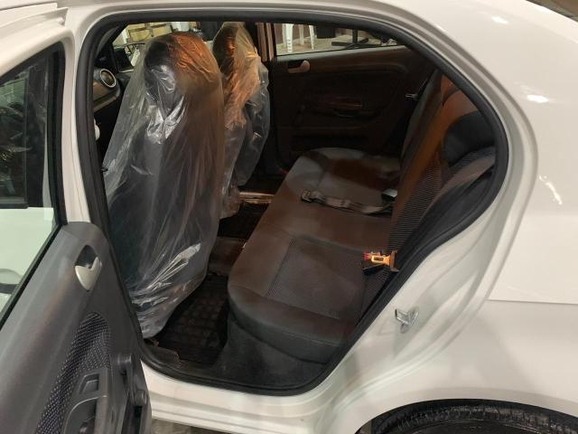 Volkswagen Voyage City 1.6 2014/2015 Extra Impecável - Foto 3