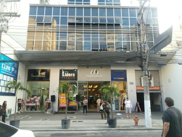Icarai.Empreendimento Manhattan. Sala 29 mts2, lavabo, vaga na escritura e 4 elevadores