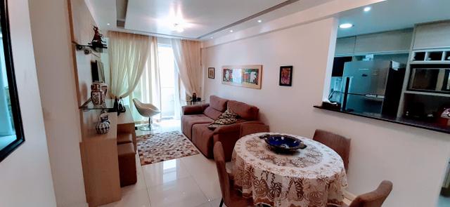 Apartamento (Tijuca) Lindo Varandinha 2quartos Suíte Cozinha Americana Vaga Escriturada - Foto 3