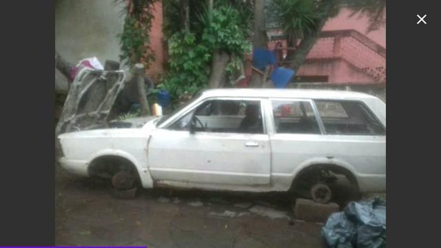 Ford Belina 1980 para peças tem motor
