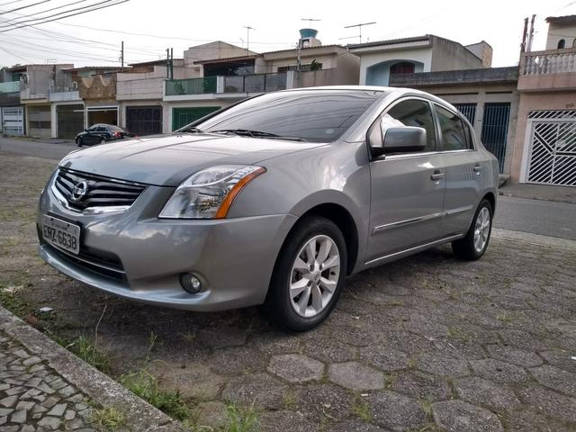 Nissan Sentra 2.0 2011 Completo/Automático - 84mil km - IMPECÁVEL!