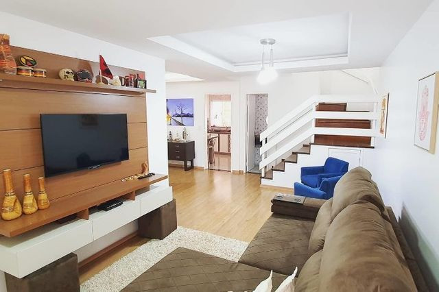 Vende-se sobrado com piscina na NEVA - R$ 600 mil - Foto 7