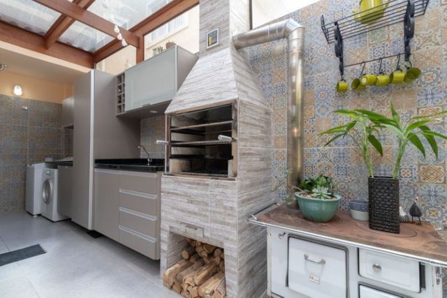 Pilarzinho, Casa em Condomínio Fechado, 3 Quartos, 146 m² Por 620 Mil - Foto 3