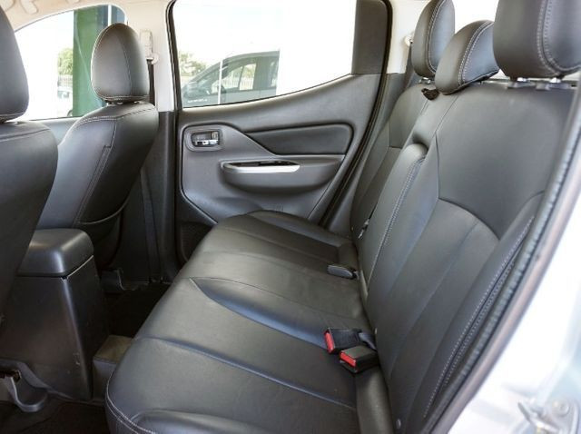Mitsubishi L200 Triton Sport 2.4 DID-H HPE 4WD (Aut) 17/18 - Foto 9