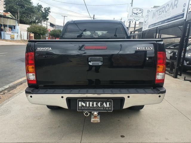 Toyota-Hilux - Foto 6