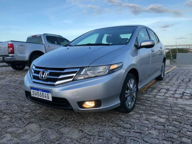 Honda City LX 1.5 2014 automático