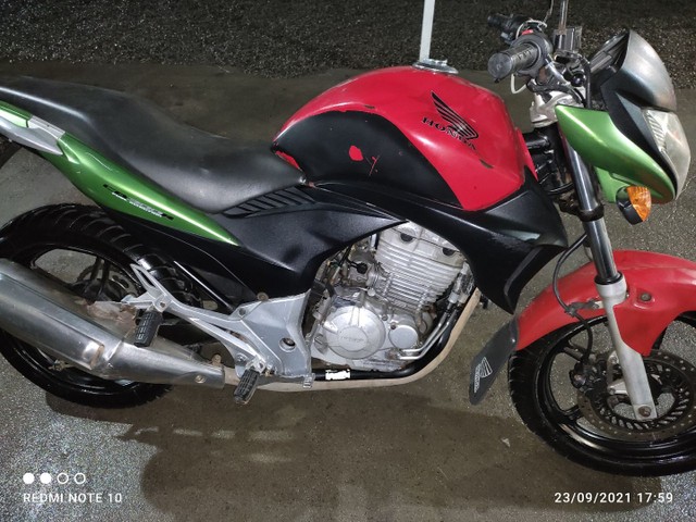 CB 300