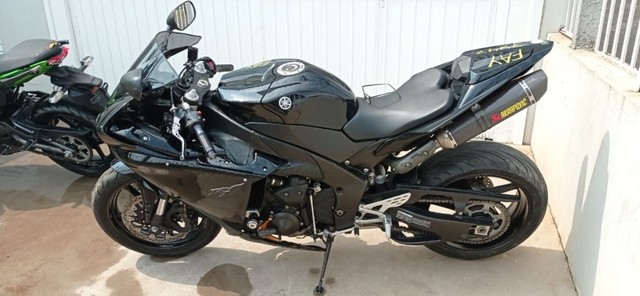 Sucata de moto para retirada de peças Yamaha R1 crossplane 2009/2010 - Foto 2