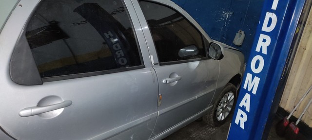 VENDO FIAT SIENA 2012