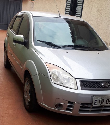 FORD FIESTA 1.6 COMPLETO 2009