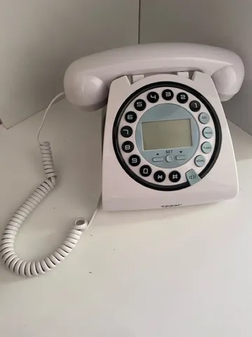 Telefone celular vs telefone retro