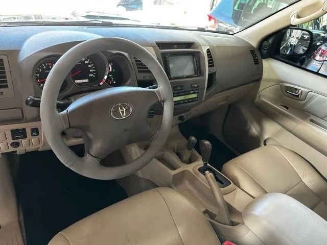 Hilux SW4 4x4 Diesel conservada - Foto 7