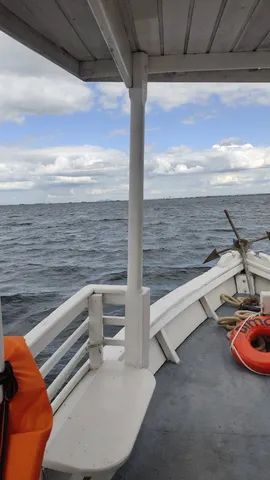 Barco de passeio, pesca e recreio 