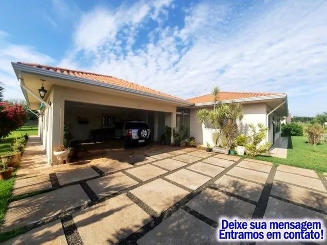 Casas com quintal à venda no Centro em Cambé