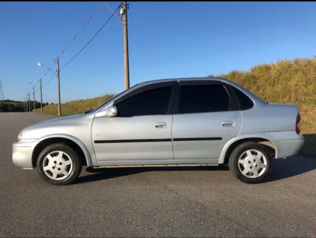 CORSA HATCH Bege 2012 - CHEVROLET - Macaé cód.1752324