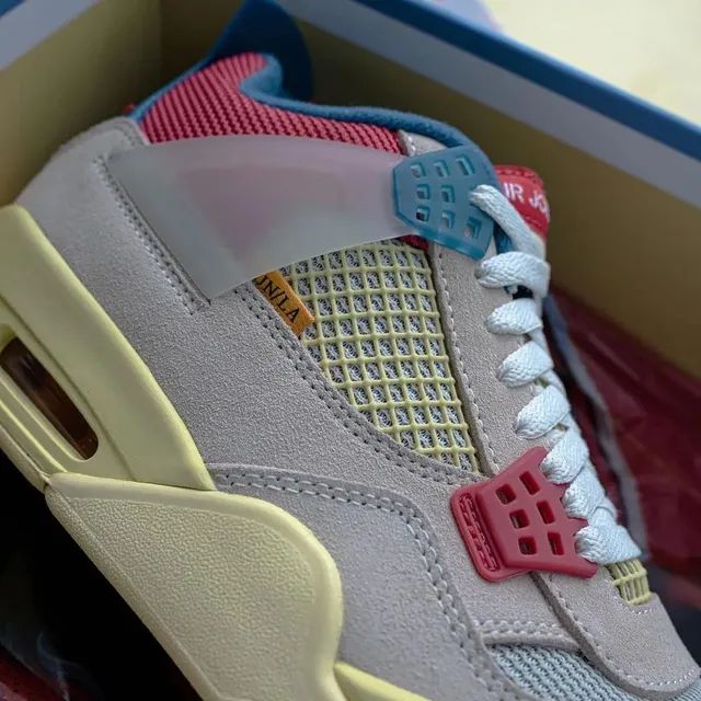 Air Jordan 4 - Foto 4