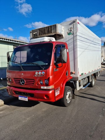 Caminhão Mercedes Benz - Accelo 915c 