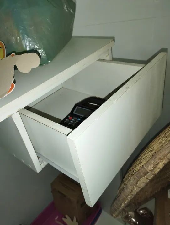 Balcão com rodinhas em ótimo estado  - Foto 3